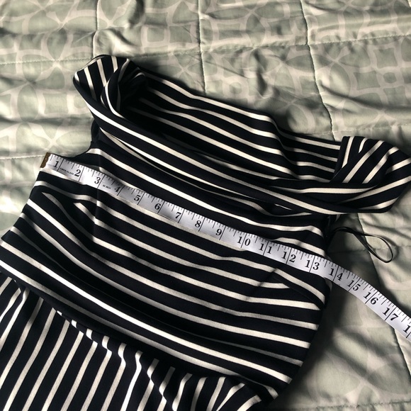 Off The Shoulder Stripe Dress - Picture 5 of 7